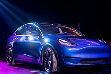 特斯拉全面采用合成材料内饰，新材料质量引争议，到底该如何选择