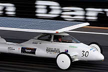 只用太阳能，44辆车要横跨澳大利亚，福特微软同台竞技