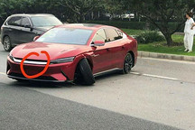 高速车轮猛撞路肩触发偏置碰撞保护机制，比亚迪汉断轴原因推理