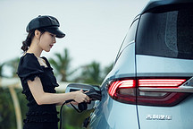 省着开不如开着省，试驾吉利嘉际ePro，百公里混动综合油耗1.5L