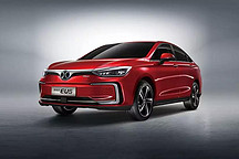 销量不佳只是断奶之痛，新能源市场或将迎来新生