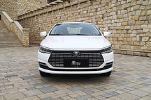 最美国产轿车，比亚迪秦EV，颜值运动兼备，续航421KM