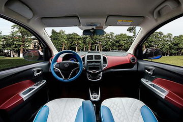 长安奔奔E-Star开启预售，能否超越宏光MINI EV？