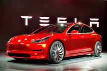 Model3再降7.99万元，3.3秒破百！鲶鱼效应发挥极致