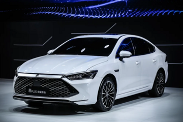 百公里油耗低至0.7L，比亚迪秦PLUS DM-i下周正式上市！