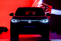 ID.4 CROZZ首批交付，它能否让大众续演“神话”？