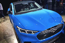 福特野马电动版即将上市，轴距近三米硬刚Model Y？