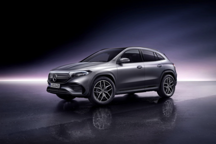 继EQA纯电动SUV正式发布后，上海车展又将迎来两款新车发布