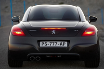 标致全新308CC渲染图曝光，双门敞篷造型，或将推出混动车型