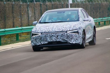 瑞腾RT1谍照曝光，定位中高端车型，续航或达到600km