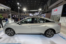 红旗推出纯电轿车，最大续航431km，能否重新定义旗舰？