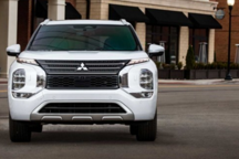 三菱欧蓝德PHEV路试谍照曝光，有望年内亮相