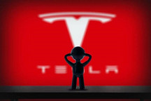 Model Y再降7万，特斯拉靠“韭菜”封神