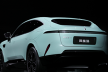 首款情感智能電動車發(fā)布，CHN三大巨頭聯(lián)手造車，長安到底想干嘛？