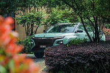 皓極穿越世界屋脊，13萬級(jí)混動(dòng)SUV彰顯40萬級(jí)越級(jí)實(shí)力