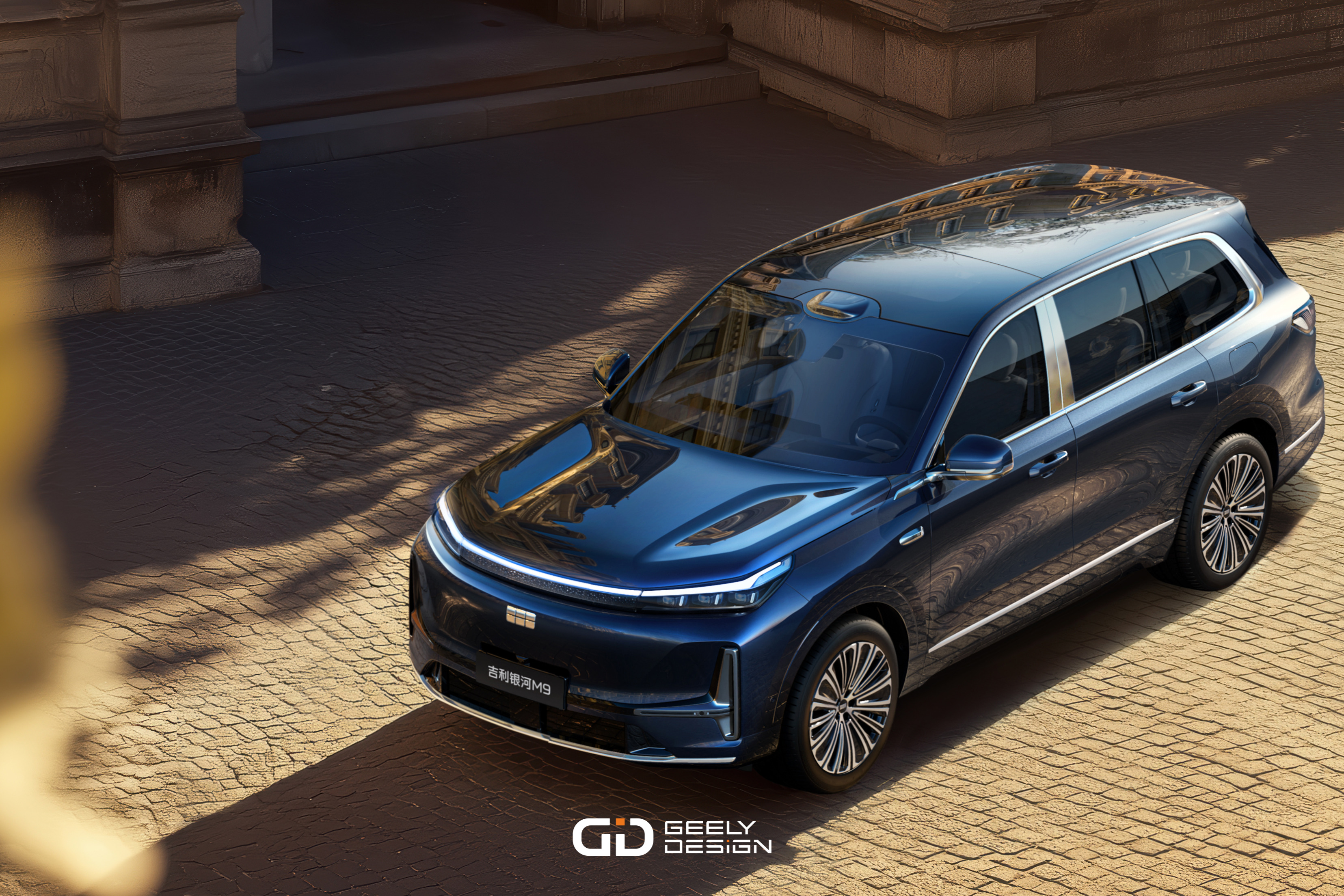 AI科技大六座旗艦SUV，吉利銀河M9驚艷亮相米蘭