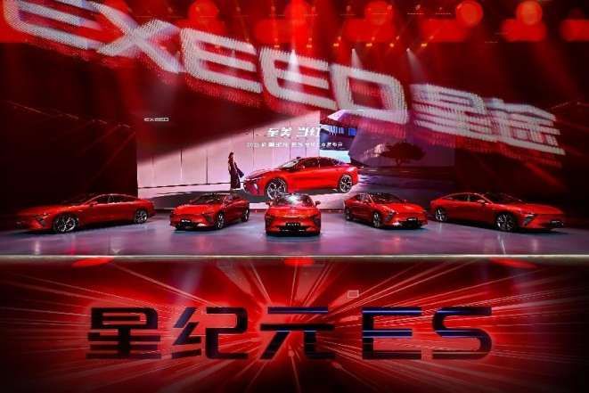 19.59万元起，星纪元ES 2025款正式上市。这场面是真红！