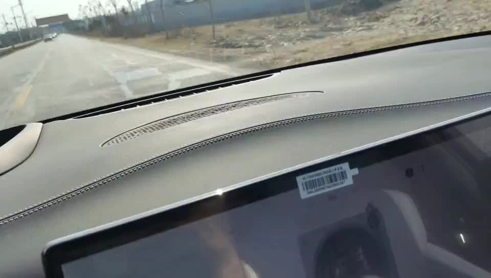 小豹子一路狂飙起来。