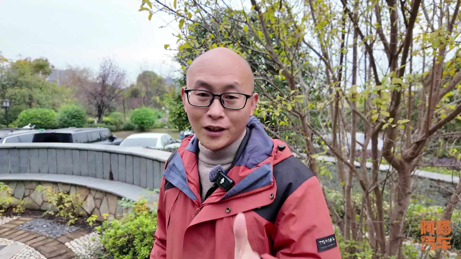 为何新能源车家用充电桩只有7kW，够用吗？喵哥告诉你真实原因