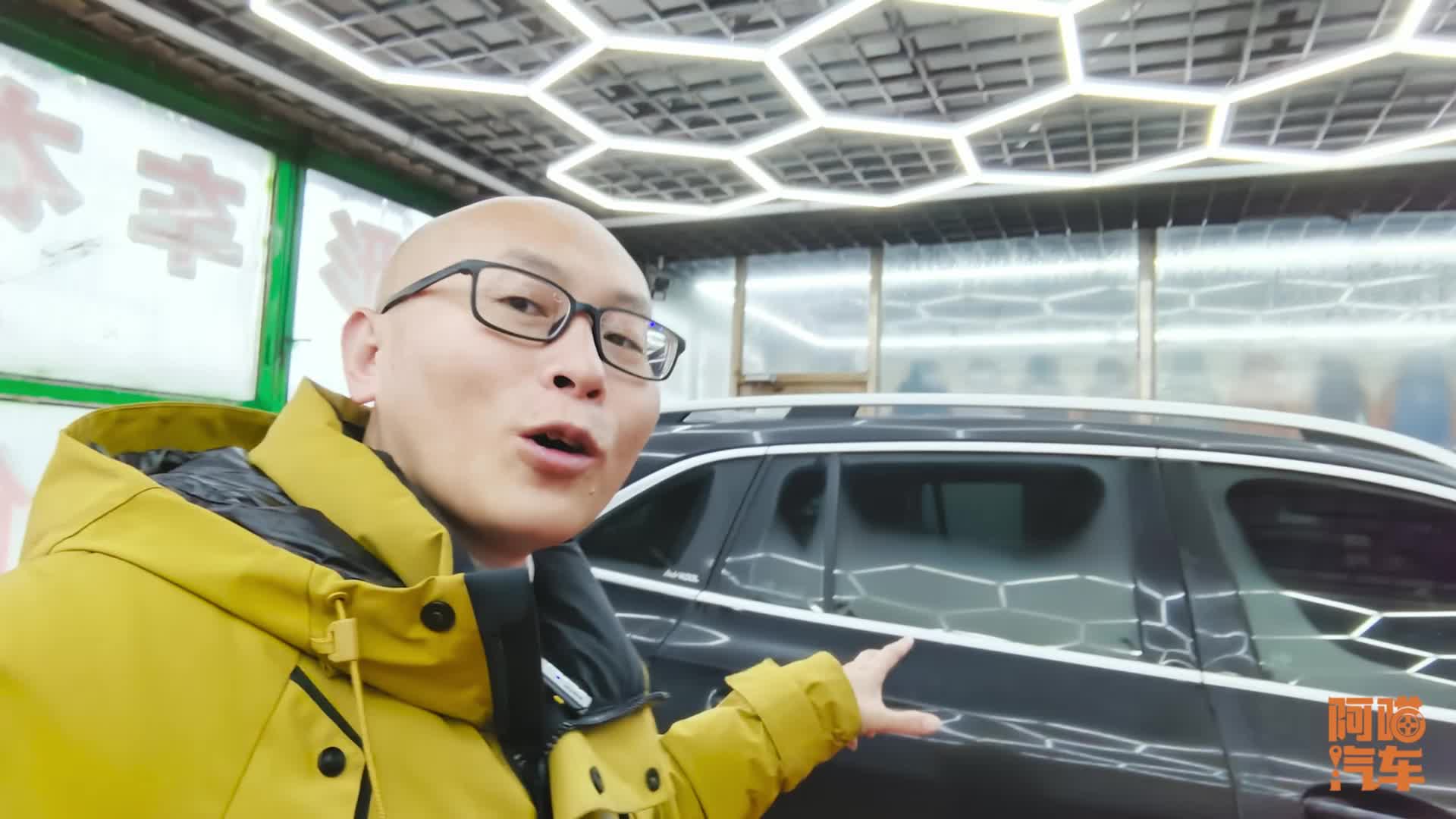 车子跑高速车身抖动，喵哥正好遇到了，现场带你看看啥原因