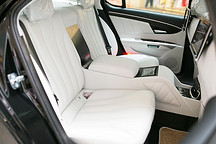 “达沃斯”论坛礼宾车长啥样 实拍北汽新能源EH300