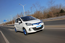 占号、家用两不误！电动邦评测新奔奔EV