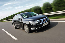 高品质/低油耗 电动邦试驾荣威e950