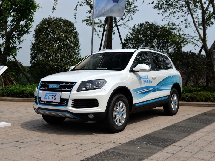 汽车旗下u能e350车型正式上市,新车是一款基于野马t70打造的纯电动