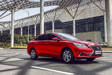 依然搭配新能源版本？ 新一代逸动官图抢先曝光