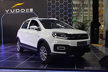 综合续航里程300km是亮点 云度小型电动SUVπ1正式发布