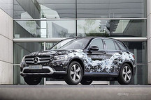 世界首款！纯电续航48km 奔驰将推新氢燃料电池车