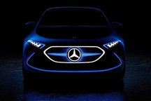 或定位电动两厢车 奔驰EQA概念车预告图