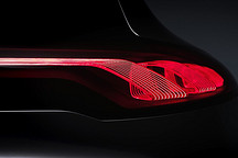 奔驰EQA概念车最新预告图 9月12日亮相