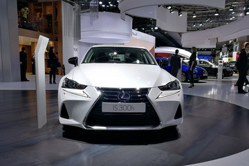 搭合动系统 新款雷克萨斯IS 300h亮相法兰克福车展