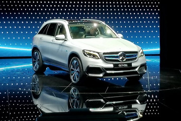 奔驰首款氢燃料电池动力量产车型 GLC F-CELL正式亮相