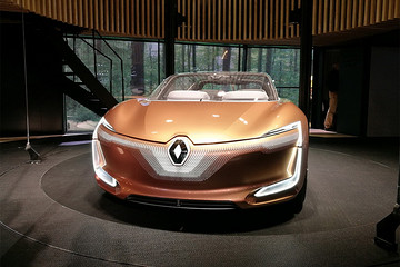 电动化与互联出行方式的探索 雷诺SYMBIOZ概念车发布