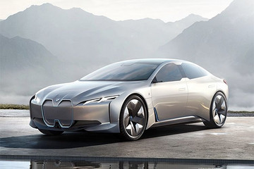 解析BMW全新电动概念车 宝马凭什么Leading electrification？