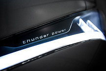 特斯拉的挑战者昶洧再发续航650km纯电SUV，ta是什么来头？