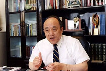 巨人的陨落 万向集团董事长鲁冠球逝世