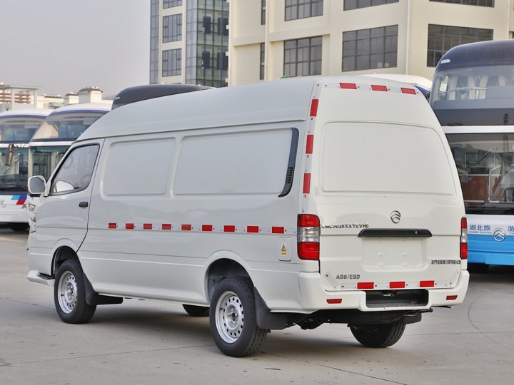 售15.98万起 金旅海狮纯电动厢式车上市