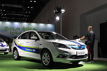 别买“裸车” 长安新逸动EV300哪款值得买