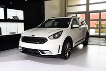 或推两种续航车型 起亚极睿EV谍照曝光