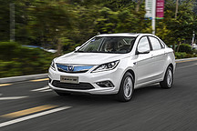 士别三日，刮目相看 试驾长安逸动EV300