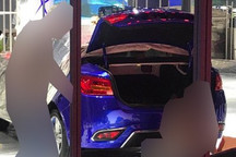 2017广州车展探馆：一汽丰田首款电动车