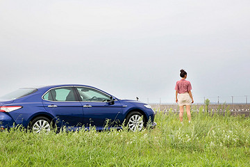 日规第八代混动凯美瑞美女写真图集