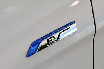 内饰升级更新潮/续航超400km 2018款帝豪EV将于上半年上市
