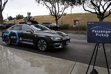 我体验了百度阿波罗 2.0 的自动驾驶车，但吸引我的居然是它