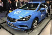 采埃孚展示ProAI原型车 实现L4级别自动驾驶