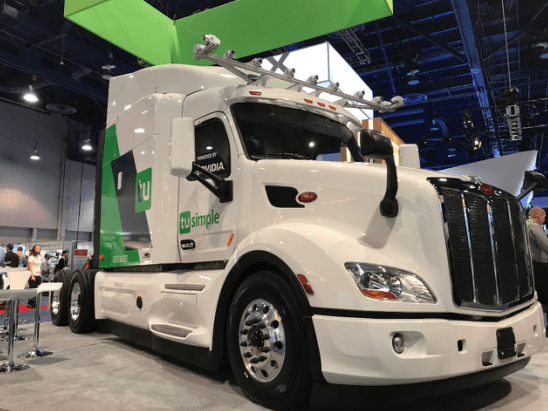 TuSimple выпускает прототип беспилотного грузовика в сотрудничестве с Peterbilt