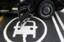 两家公司在欧打造电动车充电网络 助力电动车推广